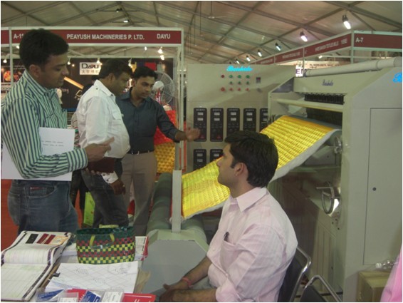 Ultrasonic quilting machine-India exhibition(2010-08)