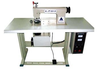 Ultrasonic sewing machine for nonwoven